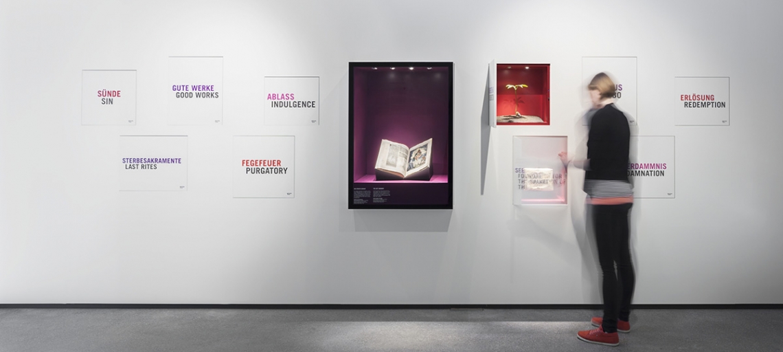 Blick in die Ausstellung in Luthers Sterbehaus Blick in die Ausstellung in Luthers Sterbehaus