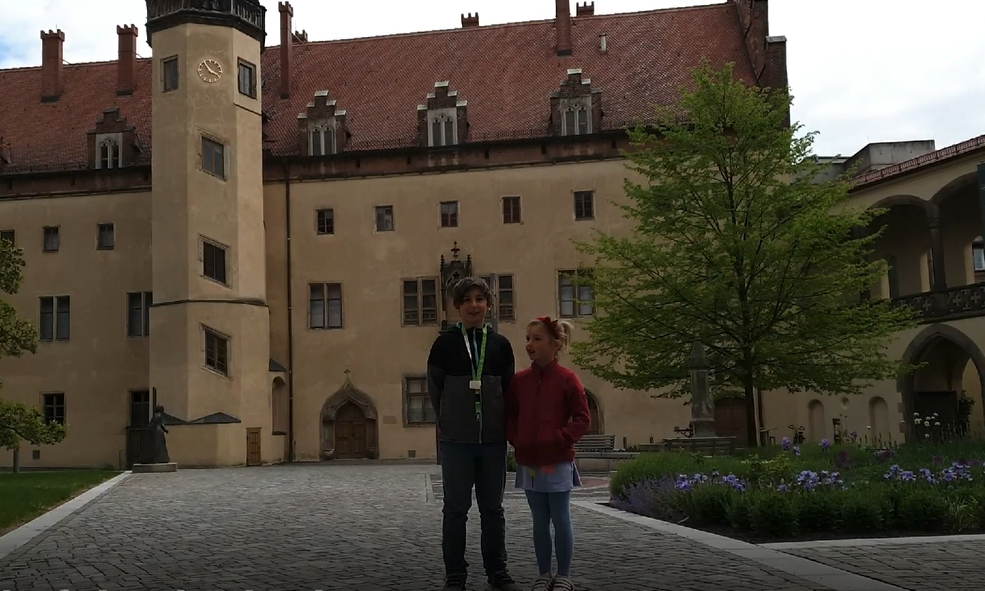 Tristan und Mila im Lutherhof Tristan und Mila im Lutherhof