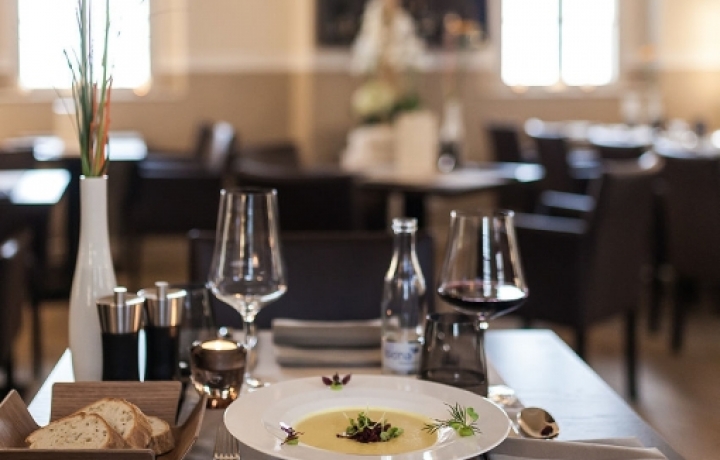Gedeckter Tisch im Restaurant