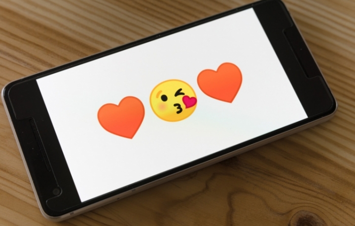 Emojis auf einem Smartphone