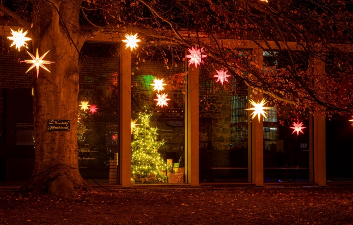 weihnachtliche Beleuchtung im Lutherhof Wittenberg